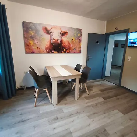 Apartment Am Kirchberg - 2 *